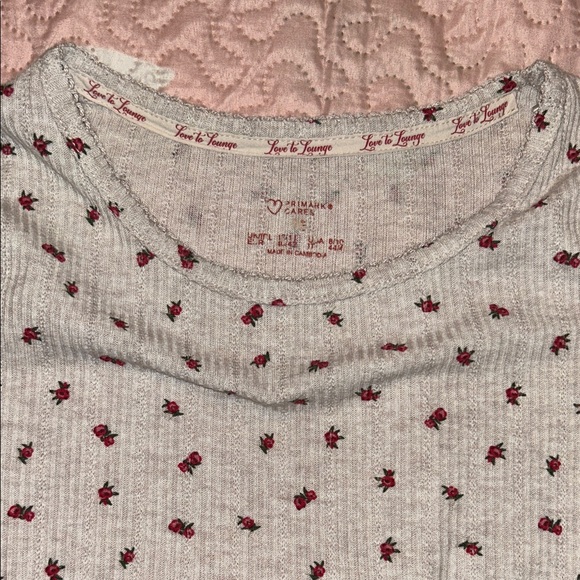Primark Cream Ribbed Long Sleeve Top with Red Floral Print - Picture 15 of 15